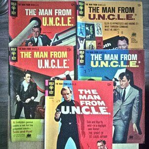 5 Vintage "Man from U.N.C.L.E." Comics Issues 5 through 9, all published in 1966